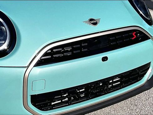 Used 2025 MINI Cooper S FWD image 11