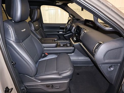 New 2026 Ford Expedition Platinum AWD/4WD image 19