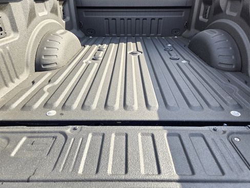 Used 2025 Ford F250 Platinum image 31