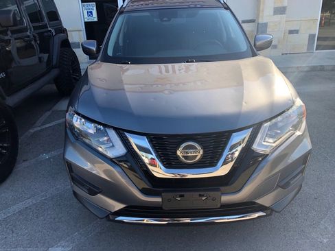 Used 2020 Nissan Rogue S w/ Special Edition Package image 9