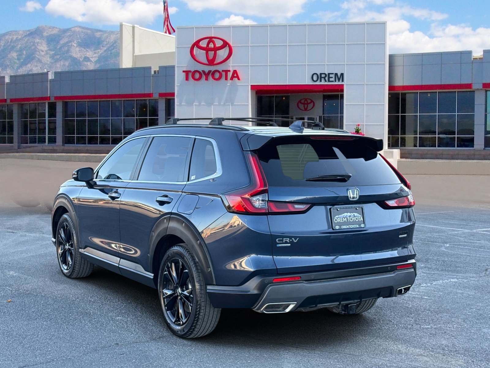 Used 2025 Honda CR-V Sport Touring image 6