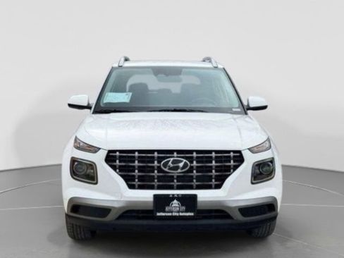 New 2026 Hyundai Venue SEL FWD image 6