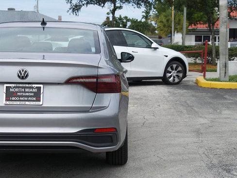 Used 2022 Volkswagen Jetta S FWD image 15