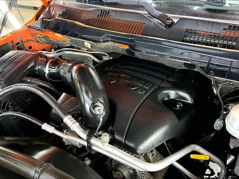 Used 2019 RAM 1500 Express w/ Ignition Orange Sport Package AWD/4WD image 30