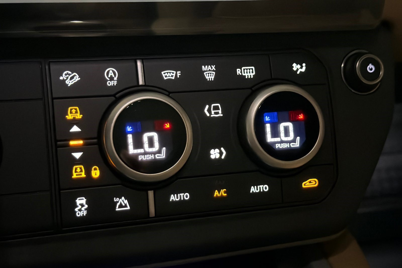 New 2026 Land Rover Defender 130 V8 AWD/4WD image 19