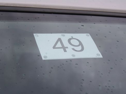 Used 2015 Land Rover LR4 HSE LUX image 12