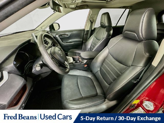 Used 2021 Toyota RAV4 Limited AWD/4WD image 28