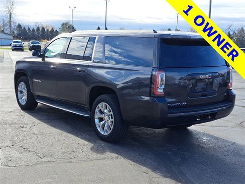 Used 2015 GMC Yukon XL SLE w/ Convenience Package image 4