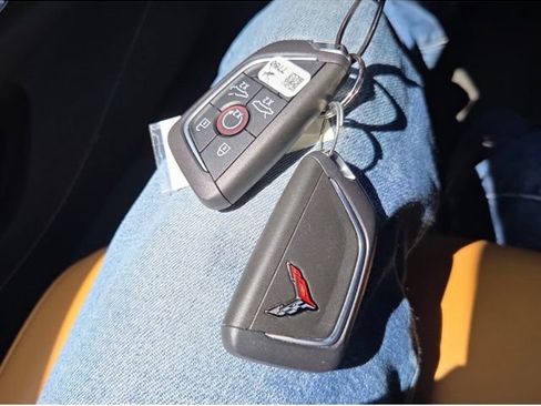 Used 2022 Chevrolet Corvette Stingray Preferred Cpe w/ Battery Protection Package RWD image 15