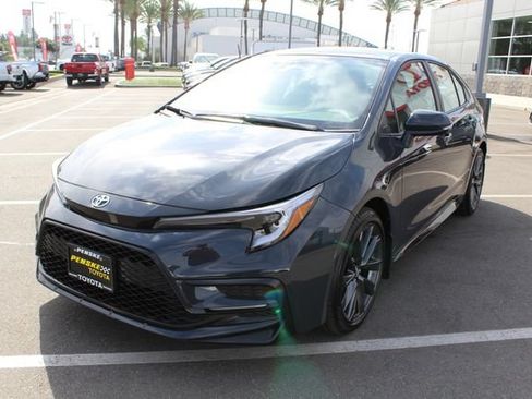 Certified 2026 Toyota Corolla SE FWD image 4