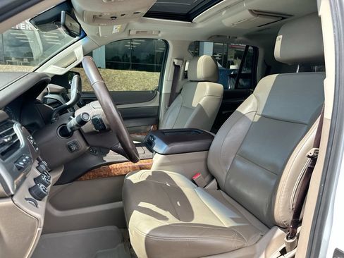 Used 2018 Chevrolet Tahoe Premier AWD/4WD image 8