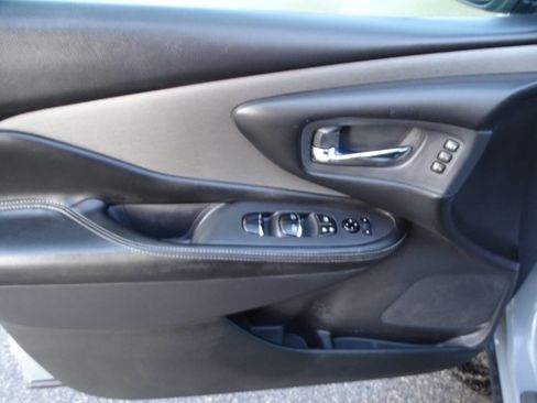 Used 2021 Nissan Murano AWD SL w/ Midnight Package image 17