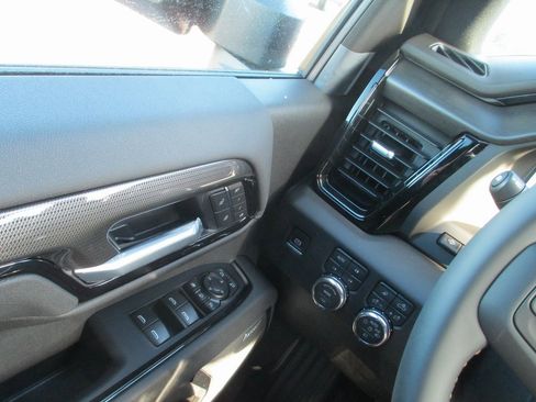 New 2026 GMC Sierra 2500 AT4 w/ AT4 Premium Plus Package image 17