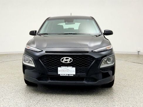 Used 2021 Hyundai Kona SE FWD image 2