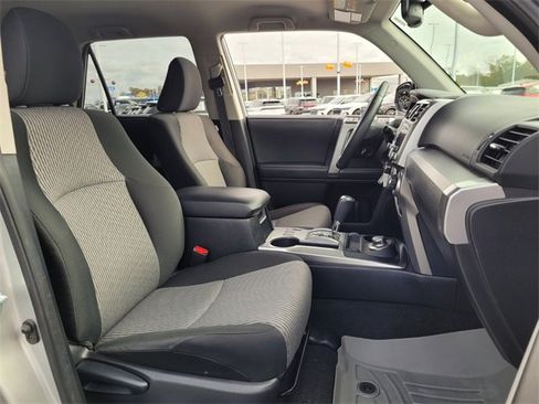 Used 2020 Toyota 4Runner SR5 image 15