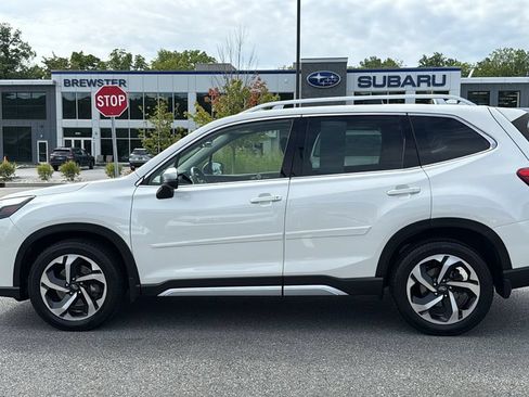 Certified 2023 Subaru Forester Touring AWD/4WD image 4
