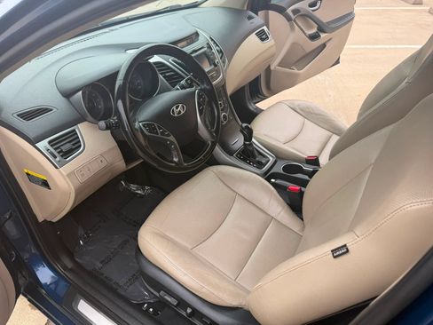 Used 2014 Hyundai Elantra Limited FWD image 12