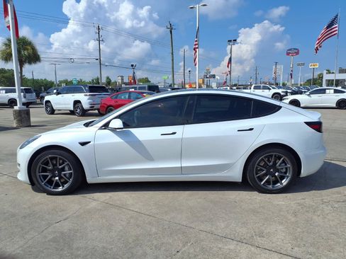Used 2021 Tesla Model 3 Long Range AWD/4WD image 9