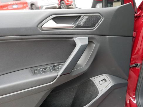 Used 2019 Volkswagen Tiguan SEL R-Line image 16