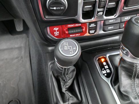 Used 2024 Jeep Wrangler Unlimited Rubicon 392 image 13