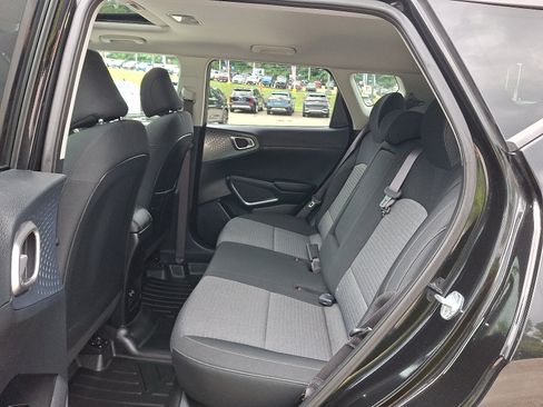 Used 2023 Kia Soul EX FWD image 10