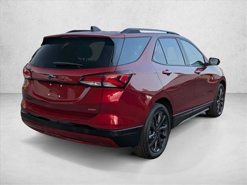 Used 2024 Chevrolet Equinox RS FWD image 5