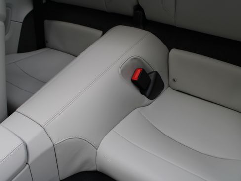 Certified 2024 Porsche 911 Carrera 4S image 23