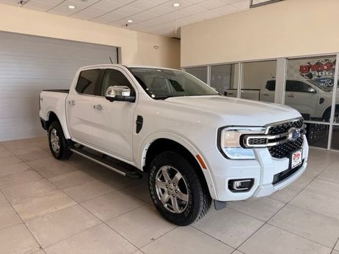 Used 2024 Ford Ranger Lariat w/ FX4 Off-Road Package AWD/4WD image 3