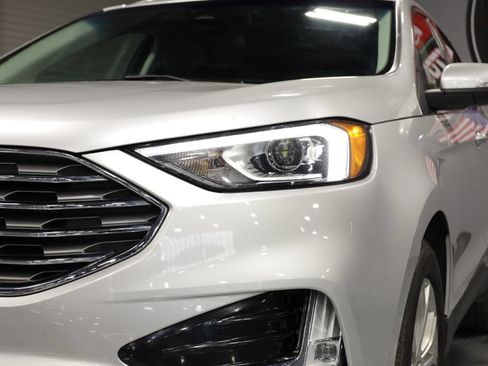 Used 2019 Ford Edge Titanium AWD/4WD image 29