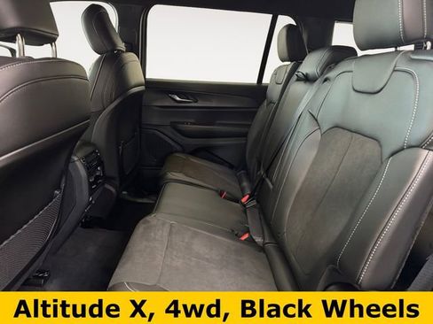 New 2025 Jeep Grand Cherokee L Altitude image 16