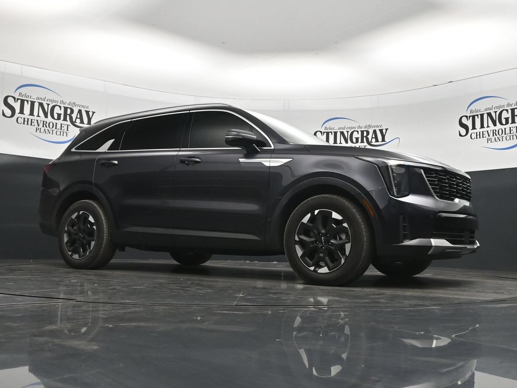 Used 2025 Kia Sorento S w/ Panoramic Sunroof Package FWD image 26