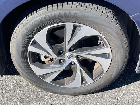 Used 2020 Subaru Legacy Premium image 9