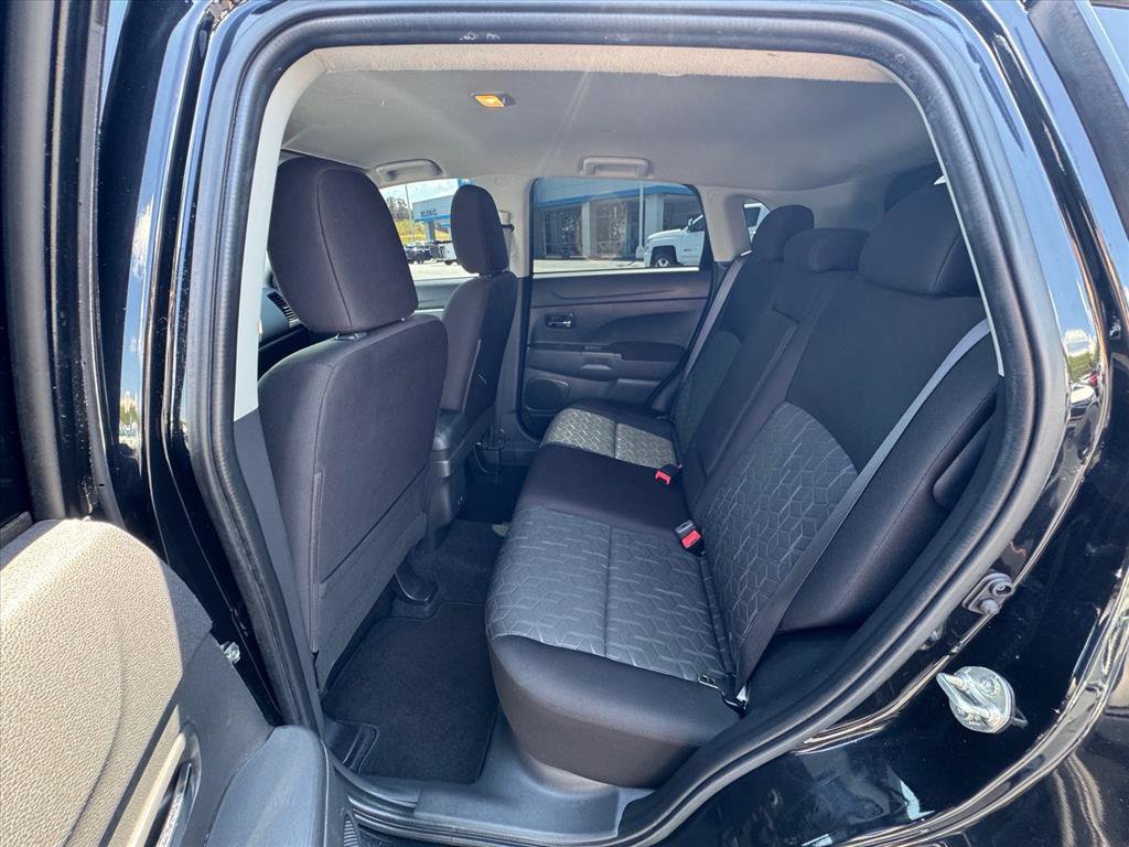 Used 2023 Mitsubishi Outlander Sport LE AWD/4WD image 11
