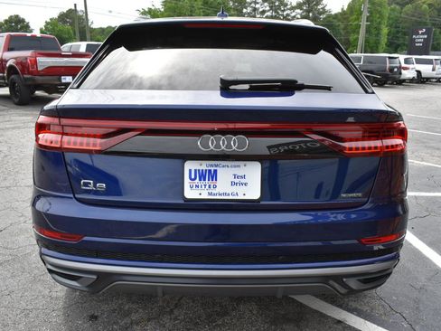 Used 2020 Audi Q8 Prestige w/ Prestige Package AWD/4WD image 7