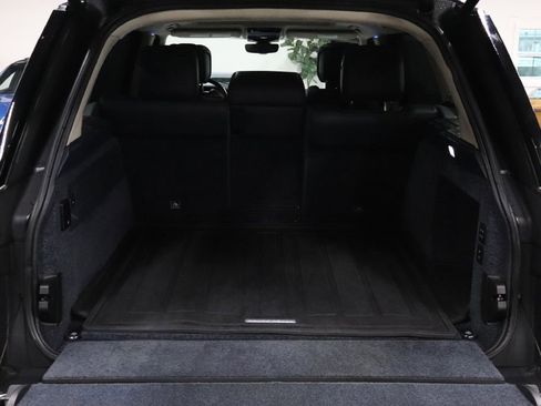 Used 2019 Land Rover Range Rover Long Wheelbase Supercharged image 17
