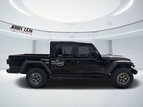 New 2026 Jeep Gladiator Rubicon w/ Safety Group AWD/4WD image 2