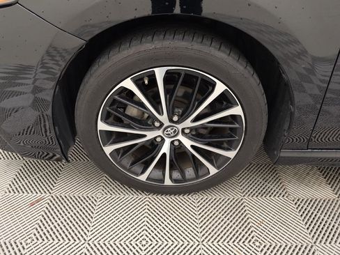 Used 2018 Toyota Camry SE image 20