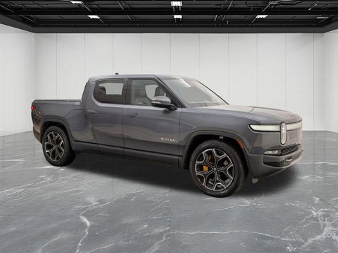 Used 2022 Rivian R1T Adventure image 2
