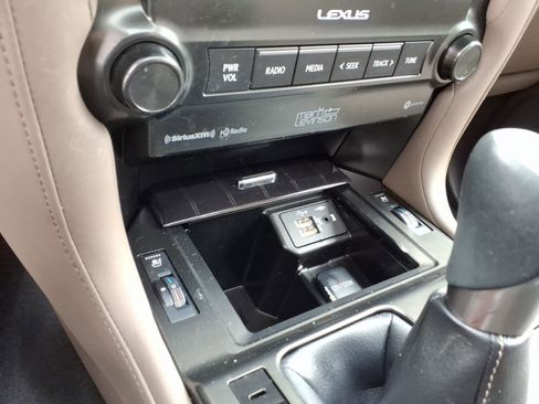 Used 2022 Lexus GX 460 Premium w/ Premium Plus Package image 18