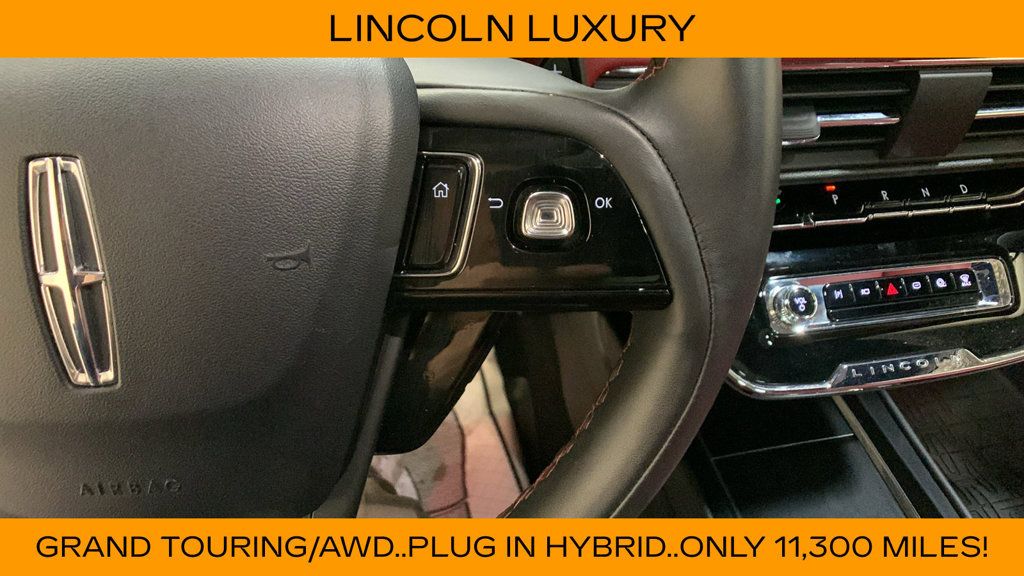 Used 2025 Lincoln Corsair Grand Touring w/ Towing Package AWD/4WD image 33