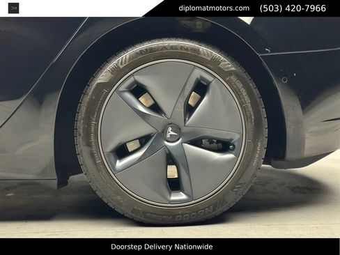 Used 2019 Tesla Model 3 Long Range image 36