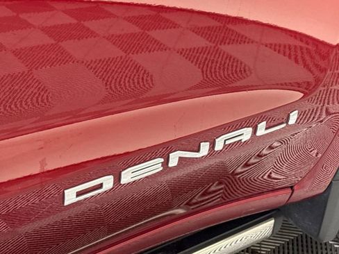 Used 2020 GMC Sierra 1500 Denali w/ Denali Ultimate Package AWD/4WD image 17