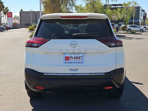 Used 2021 Nissan Rogue S image 8