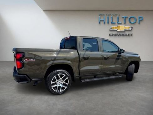 Used 2023 Chevrolet Colorado Z71 w/ Z71 Convenience Package 2 AWD/4WD image 5
