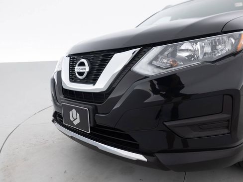 Used 2017 Nissan Rogue SV AWD/4WD image 15