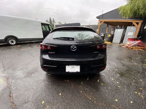 Used 2024 MAZDA MAZDA3 s FWD image 5