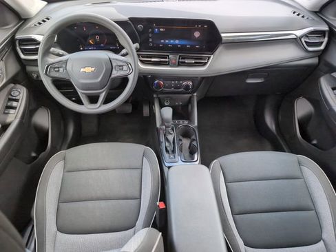 Used 2025 Chevrolet TrailBlazer LT AWD/4WD image 28