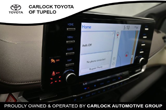 Used 2023 Toyota Sienna Platinum FWD image 29