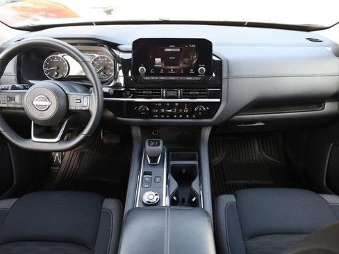 Certified 2025 Nissan Pathfinder SV AWD/4WD image 24