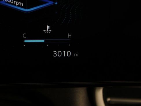 Certified 2025 Hyundai Elantra SEL image 27